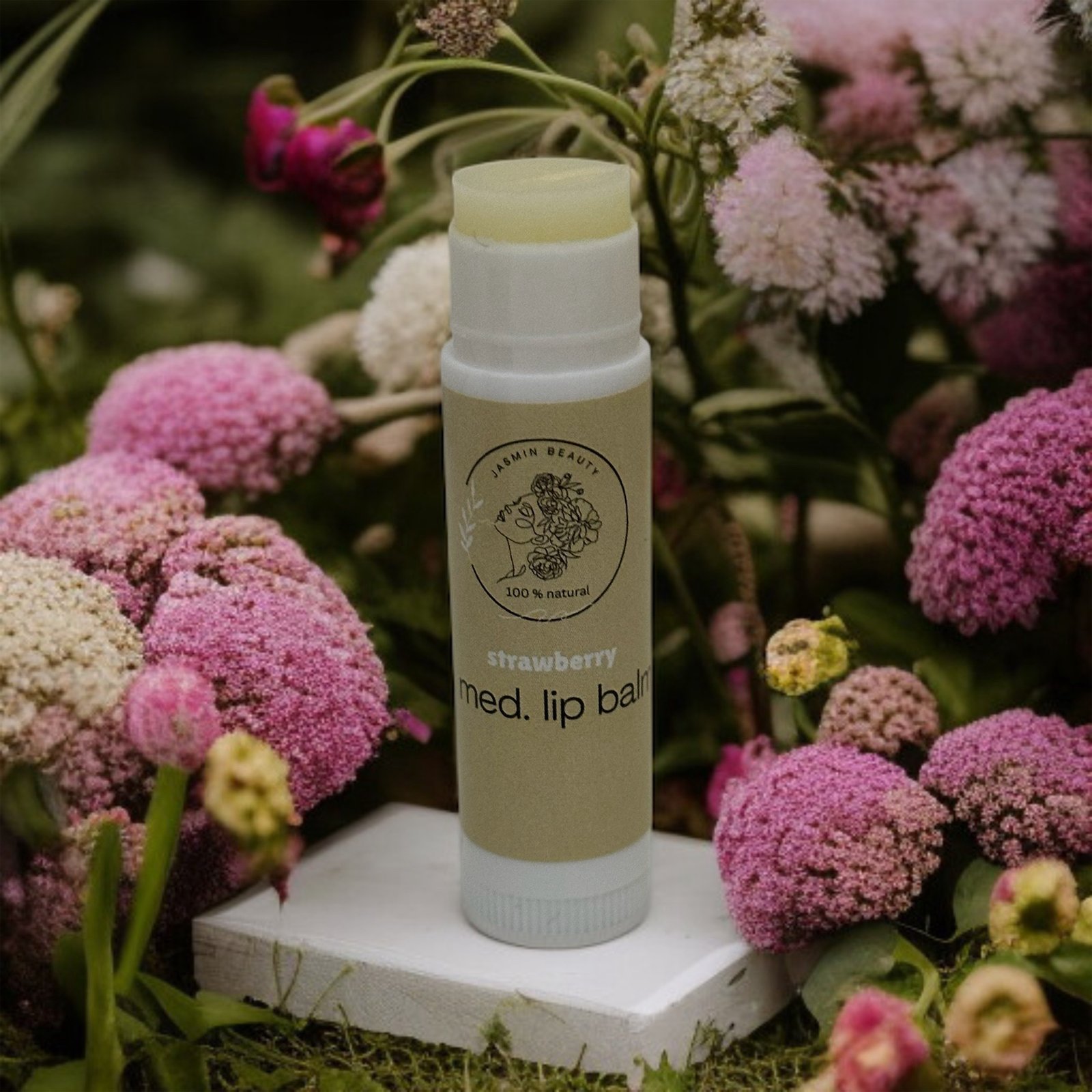 مرطب شفاه طبي